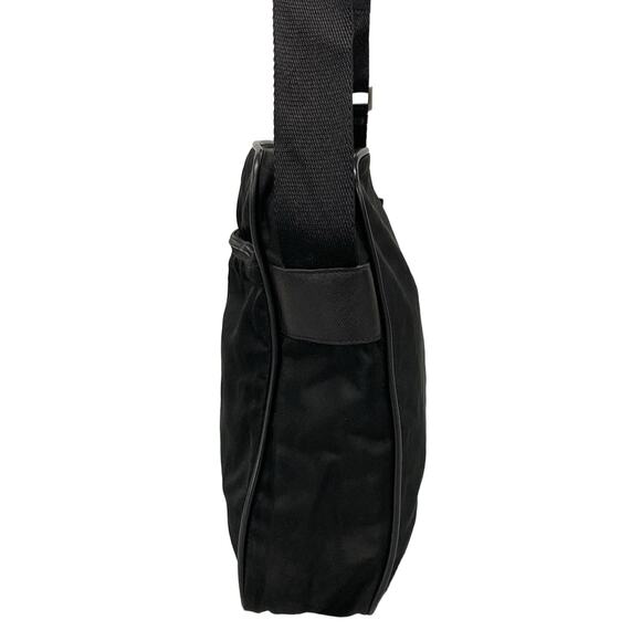 PRADA Shoulder Bag - Picture 4 of 10